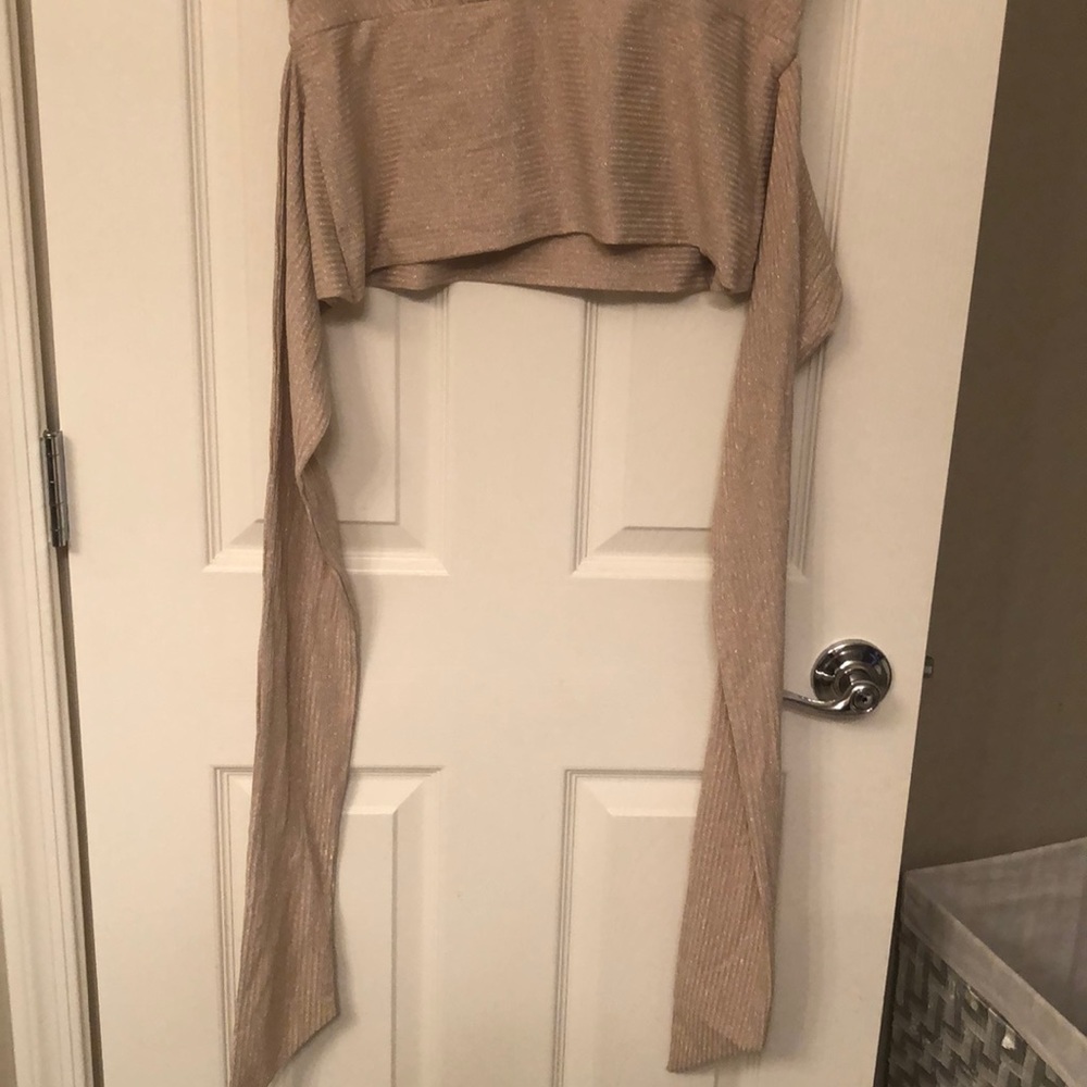 Express gold wrap top - Picture 4 of 4